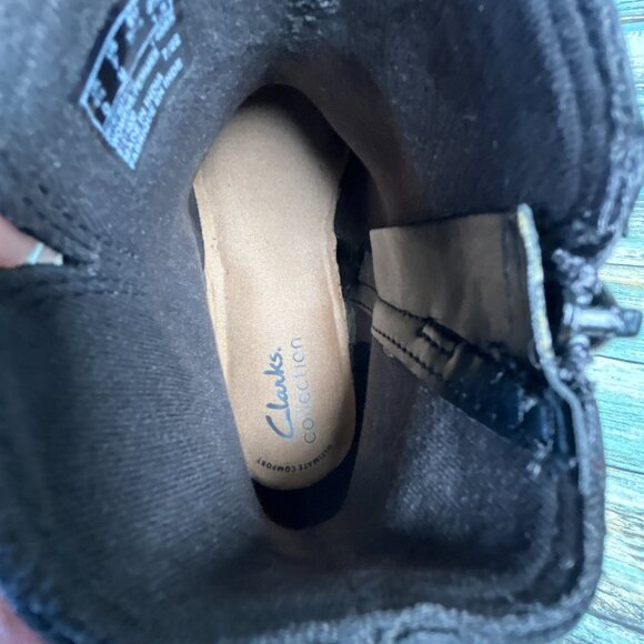 Clarks Maye Ease Ankle Boot Womens 7M Black Leather Block Heel Comfort Zip Up - Picture 4 of 11